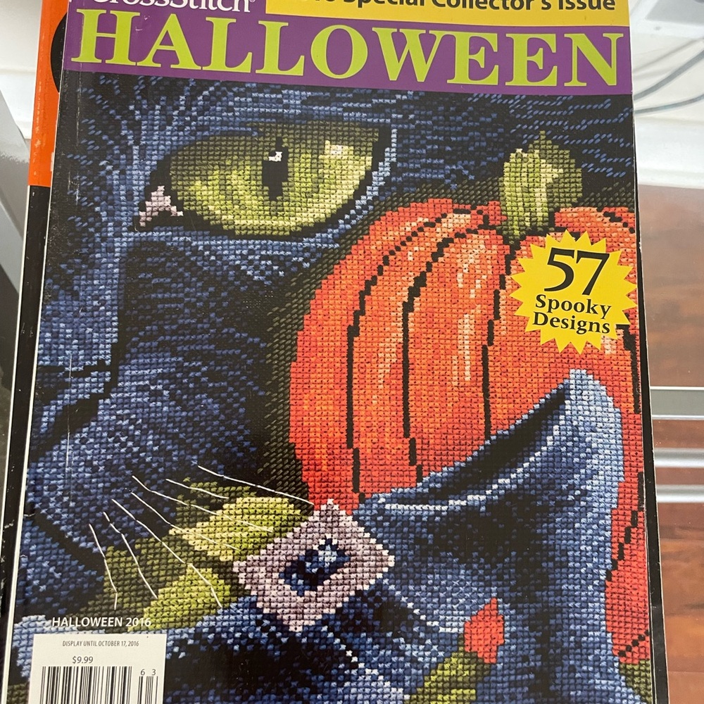 Lot of 3 Halloween-theme crafting magazines - Picture 2 of 8